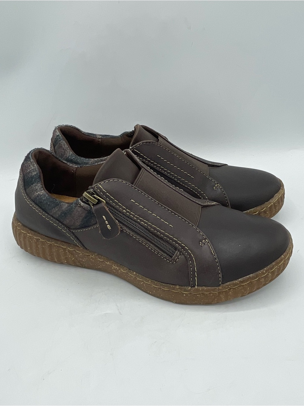 Clarks Collection Caroline Cove Brown Slip-On Casual Loafers with Side Zipper